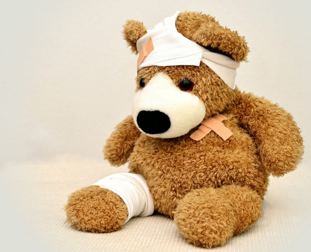 Picture of an injured teddy bear